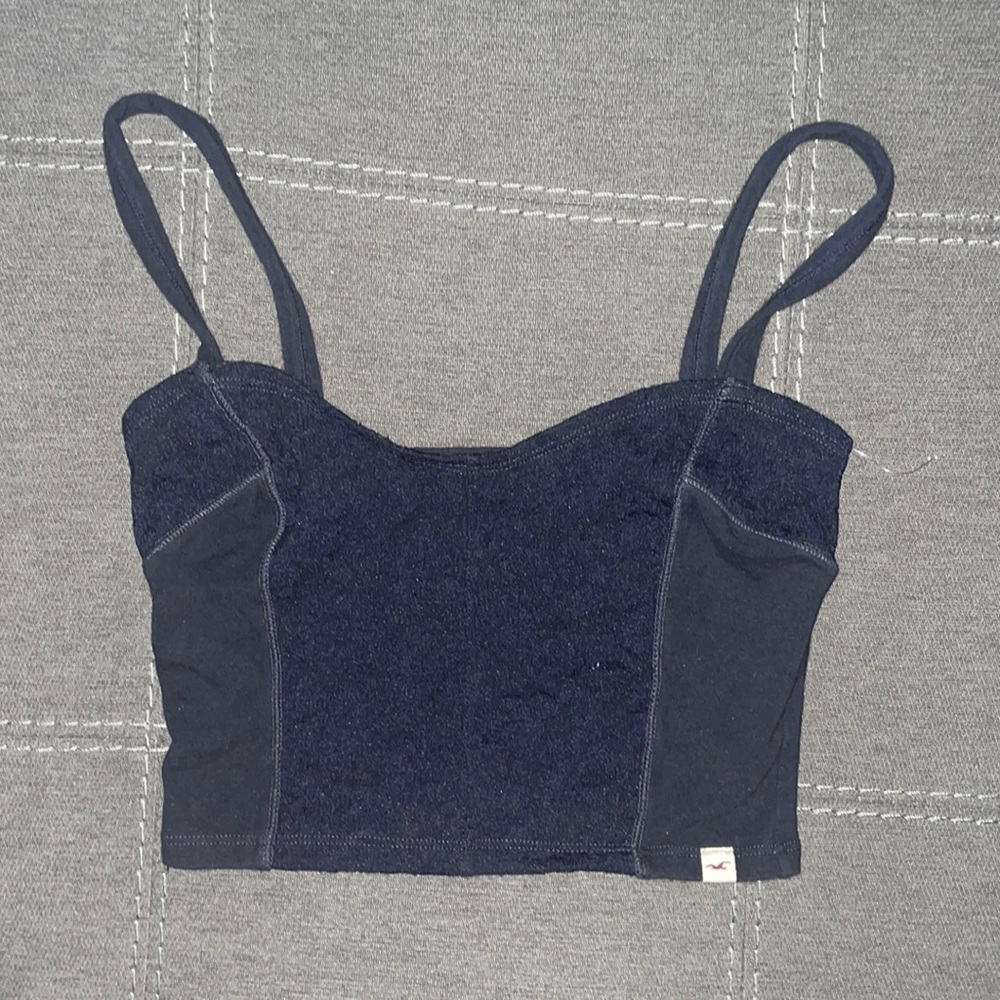 Hollister top